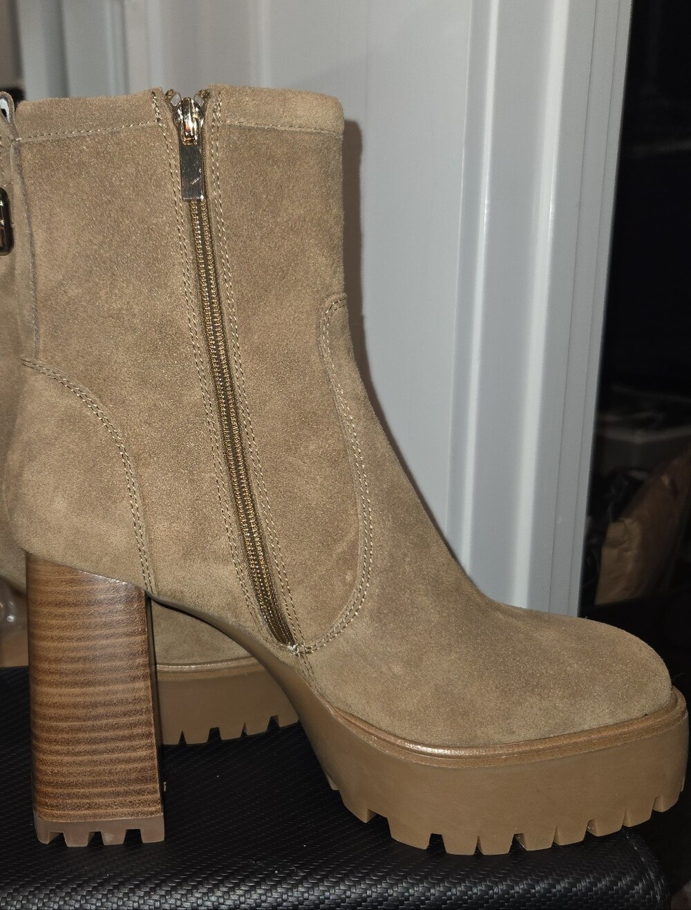Steve Madden Tan Suede Lug Sole Ankle Booties